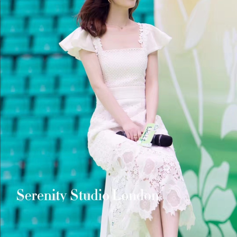 Celebrity dress